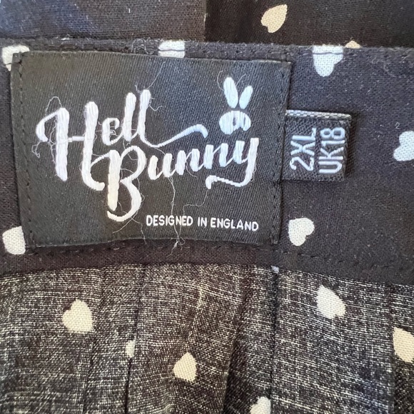WOMEN’S HELL BUNNY A-LINE BLACK W/ POLKA DOTS SKIRT W/ POCKETS HEART BUTTONS EUC - Picture 15 of 16